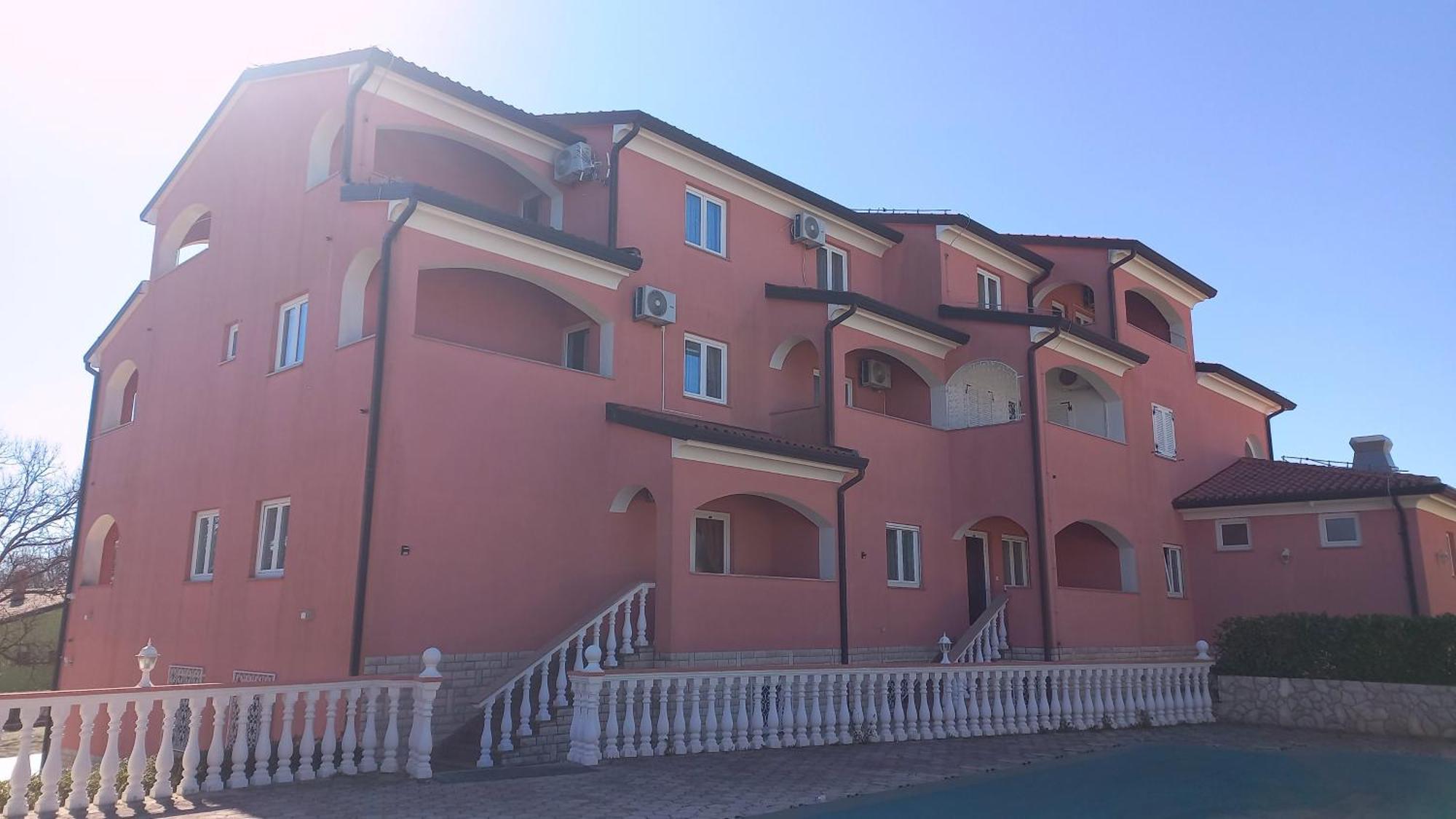 Apartments And Rooms Villa Chiara Krnica Eksteriør billede